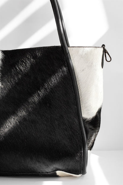 AURA COWHIDE BLACK&WHITE 06
