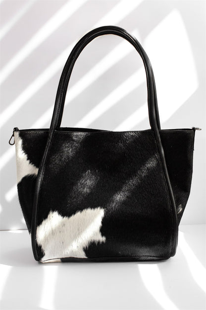 AURA COWHIDE BLACK&WHITE 06