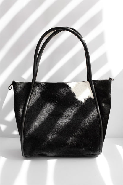 AURA COWHIDE BLACK&WHITE 07