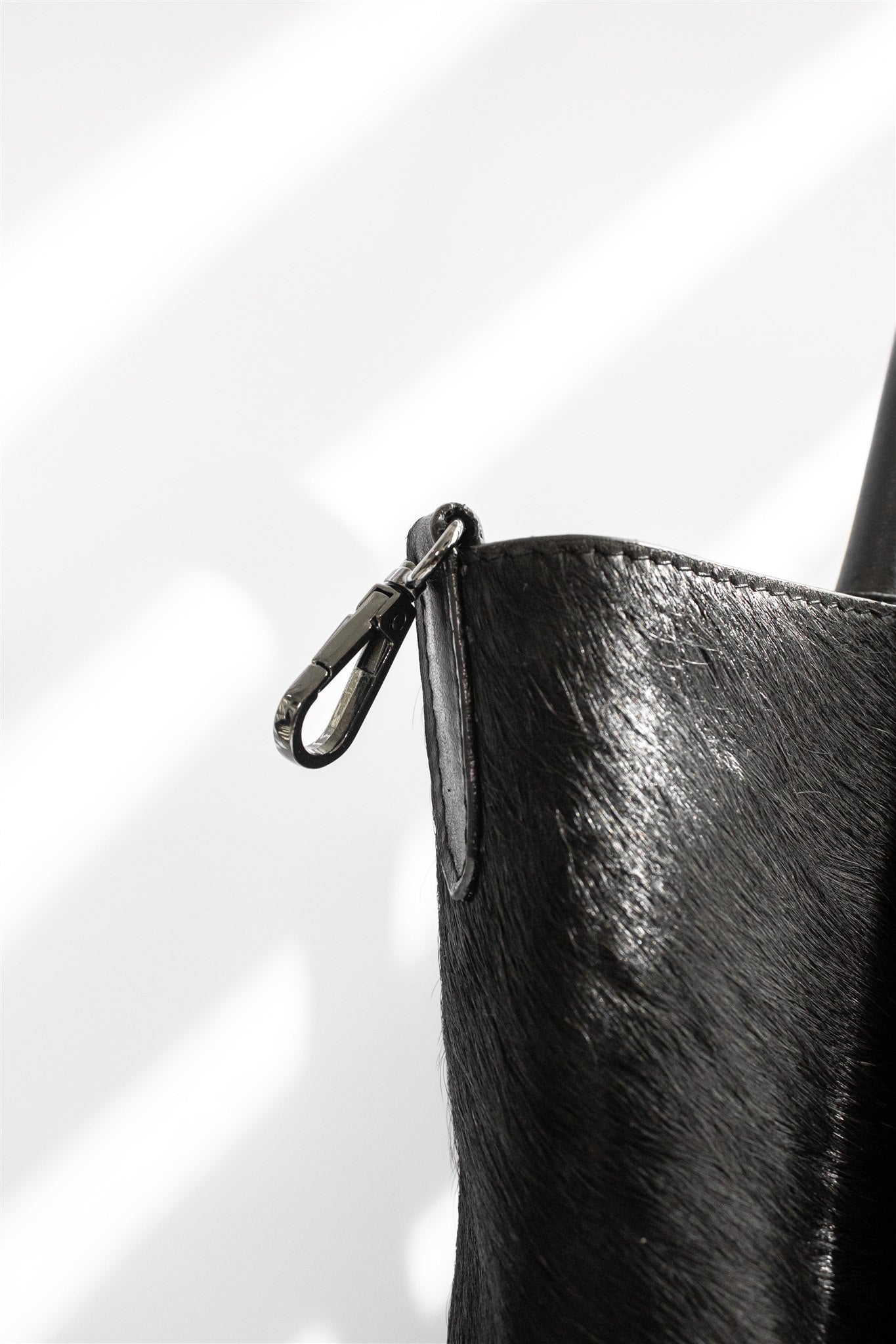 AURA COWHIDE BLACK&WHITE 07