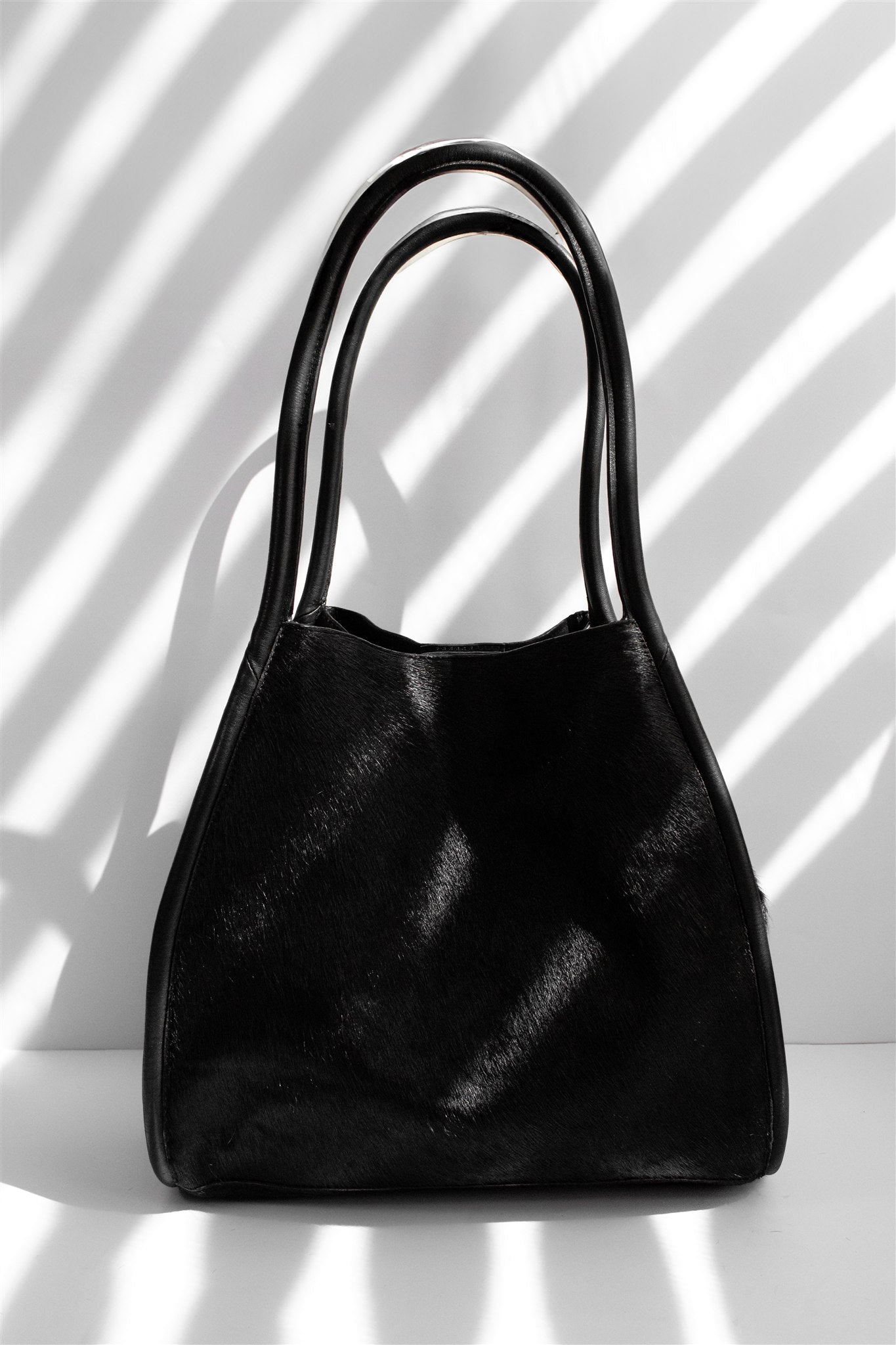 AURA COWHIDE FULL BLACK