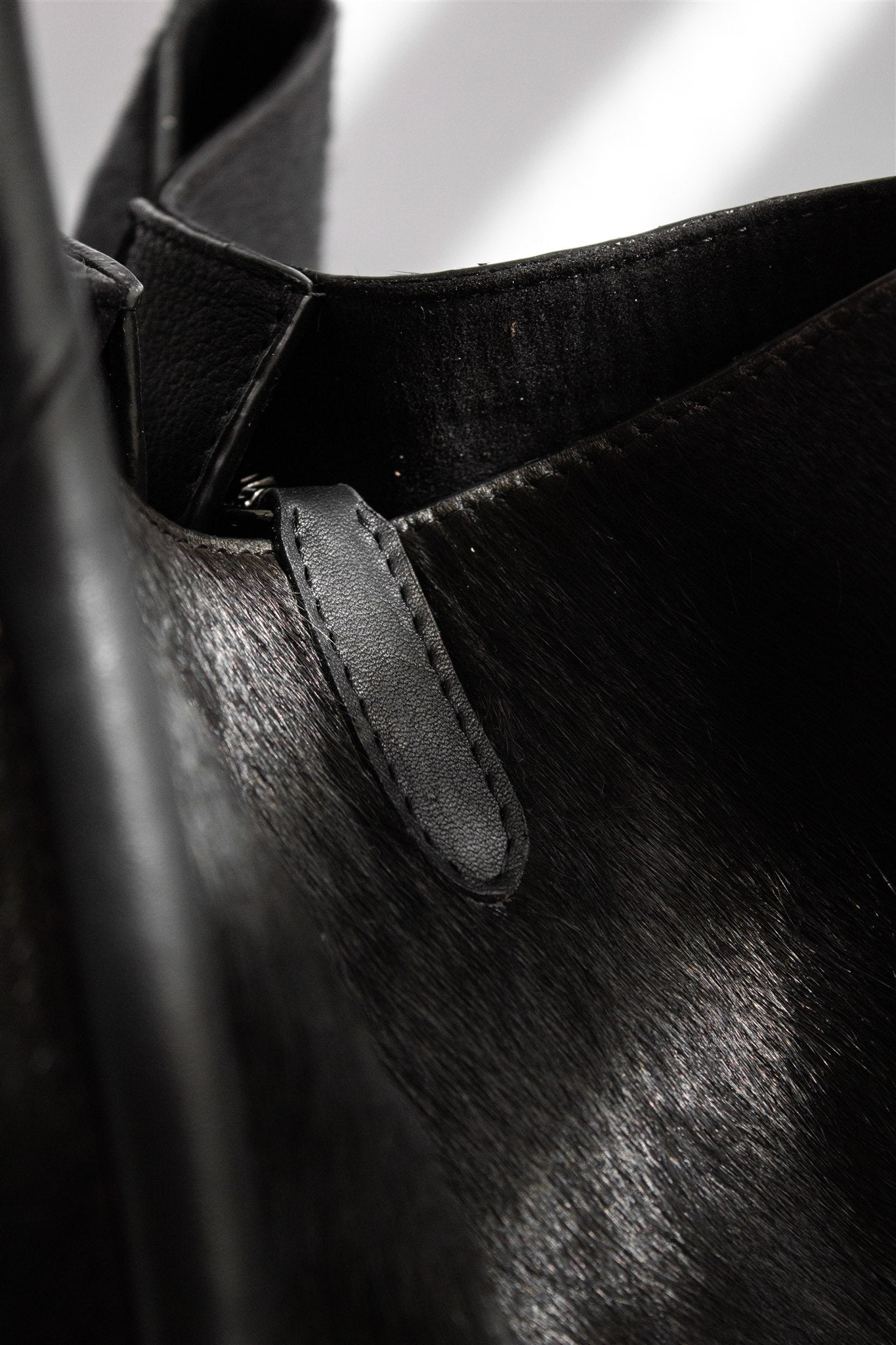 AURA COWHIDE FULL BLACK