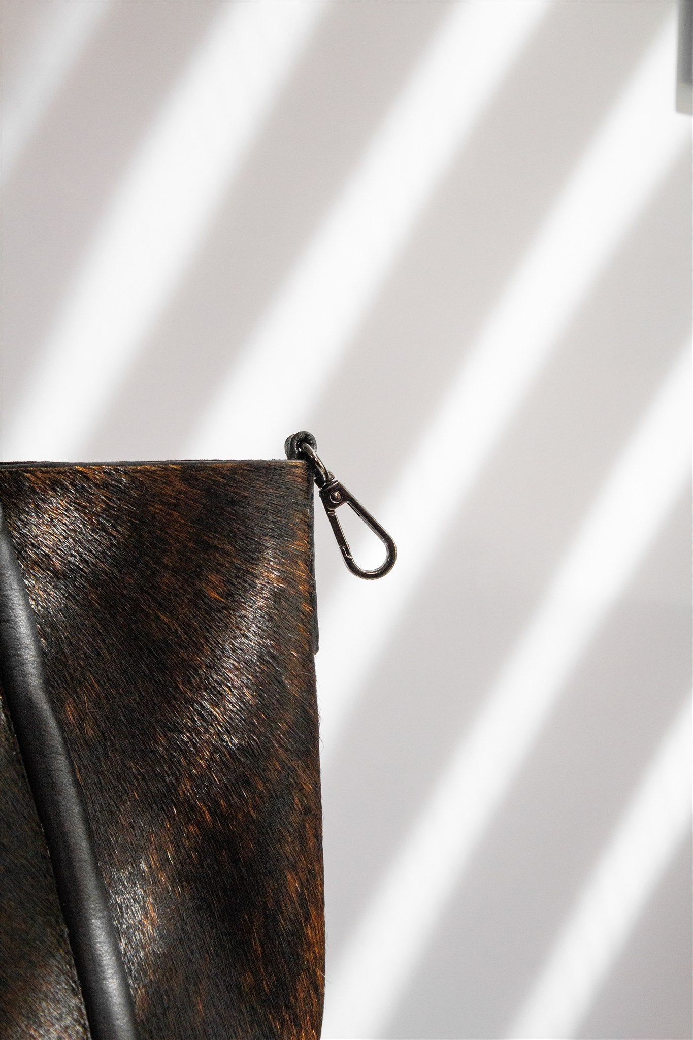 AURA COWHIDE Orange stripes