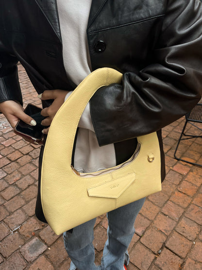 FLAVIA butter yellow